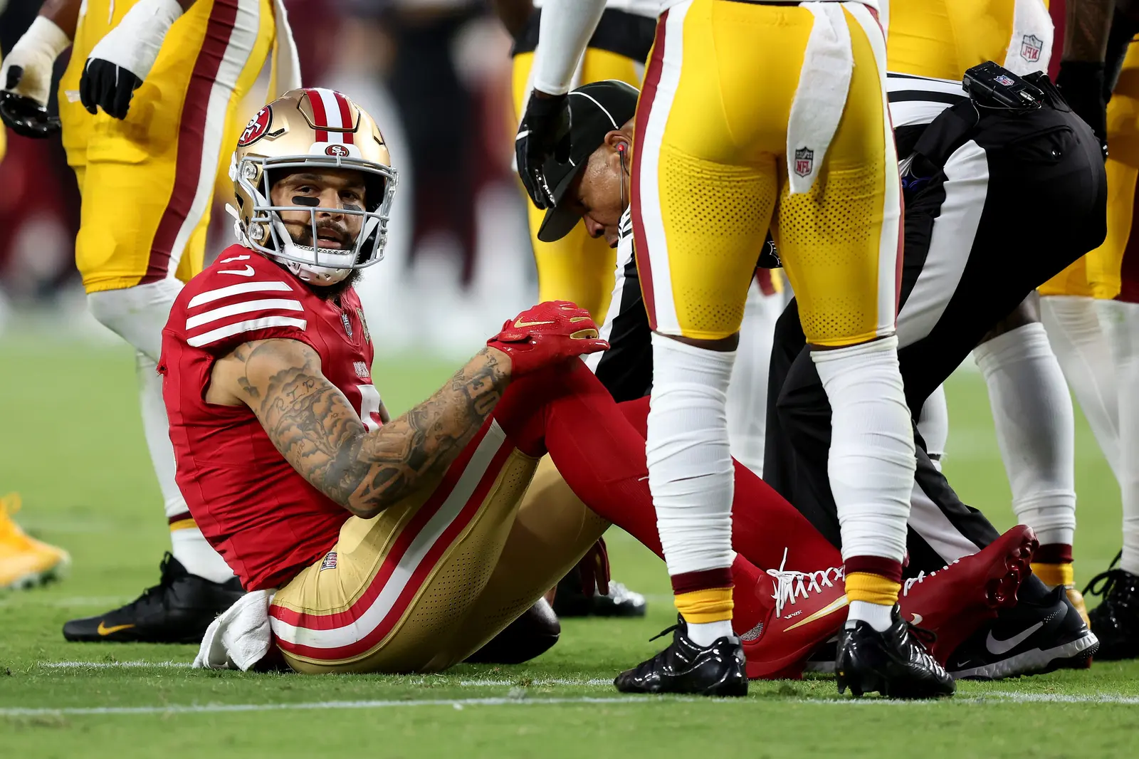 Mike Evans părăsește victoria 49ers cu durere la tendonul lui Achilles