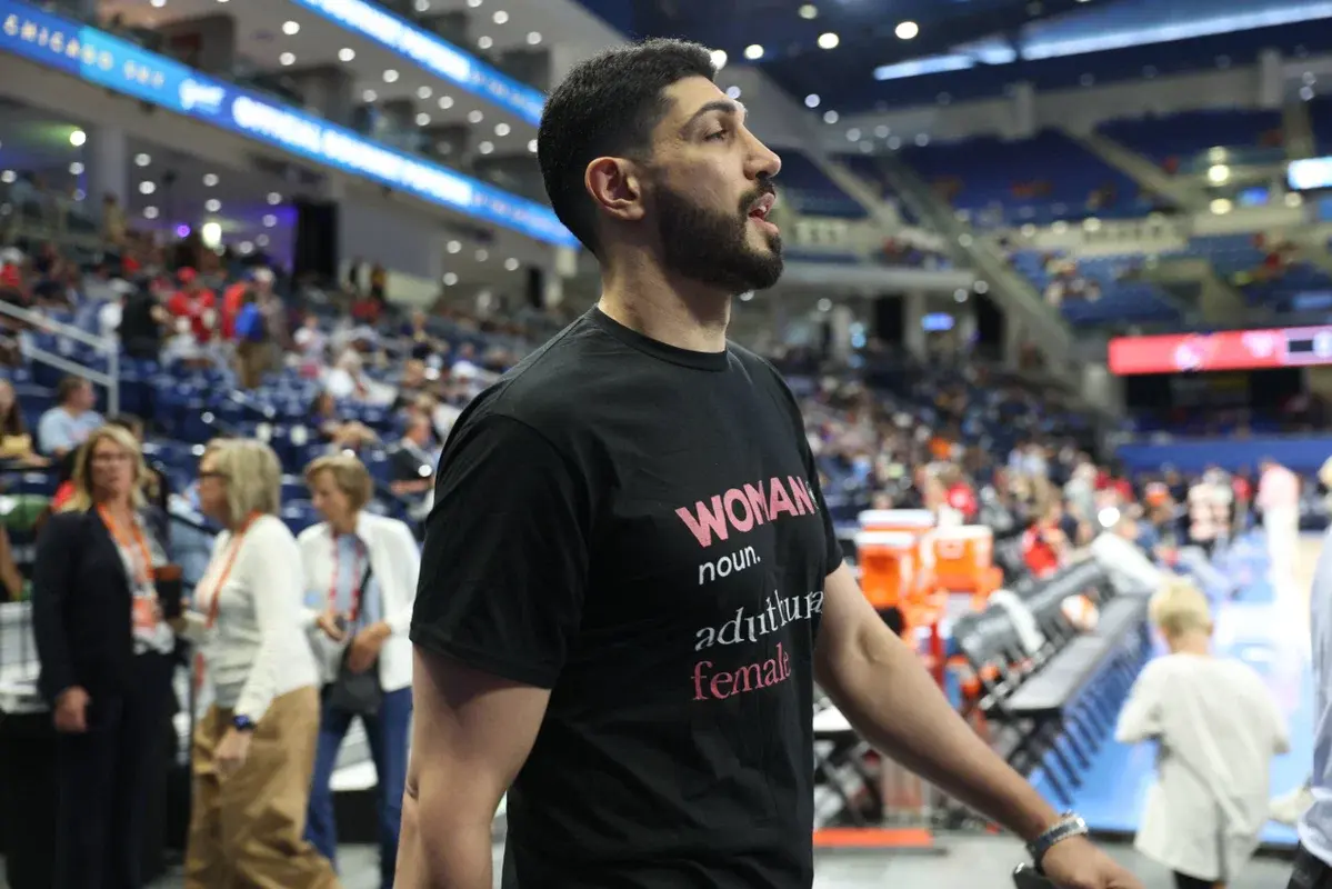 Enes Kanter Freedom: Poliția l-a blocat la ușa finalelor WNBA