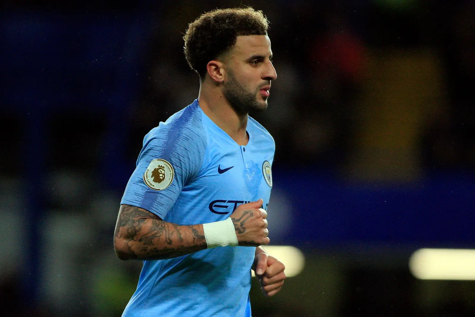 Kyle Walker: Gata să scoată medalii din vitrină dacă City își pierde titlurile