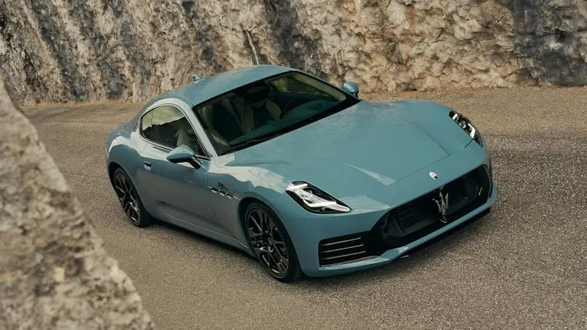 Maserati scade prețul GranTurismo Folgore cu 50.000 £