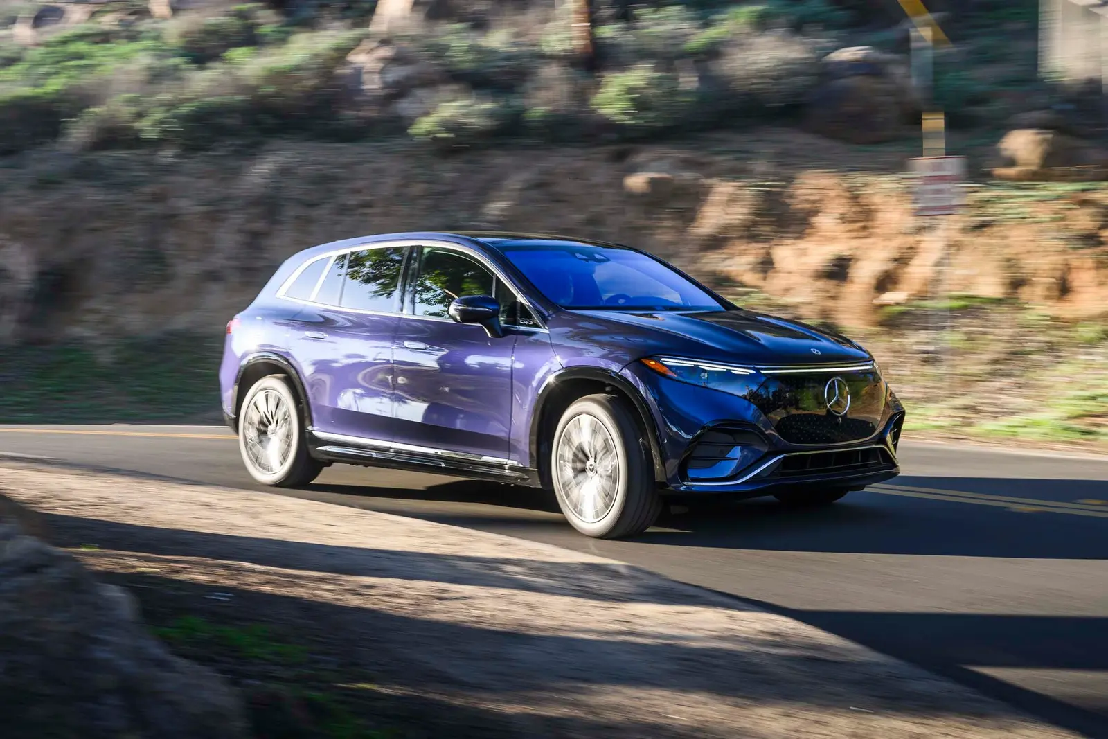 Mercedes EQS SUV 2027: lux electric la preț premium