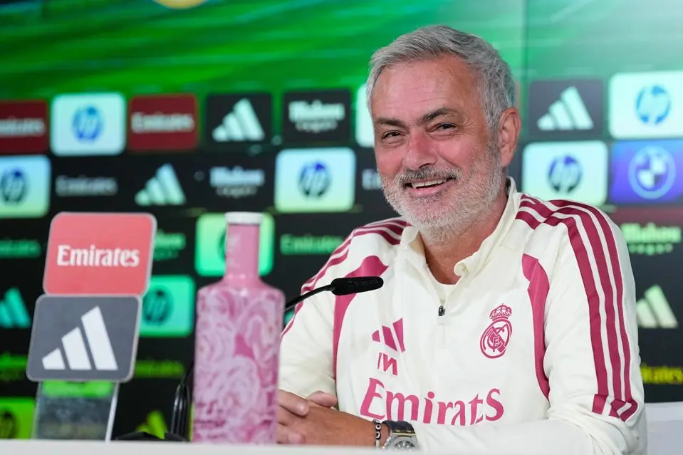 Mourinho dă uitării trecutul înaintea primului său El Clásico pe Camp Nou