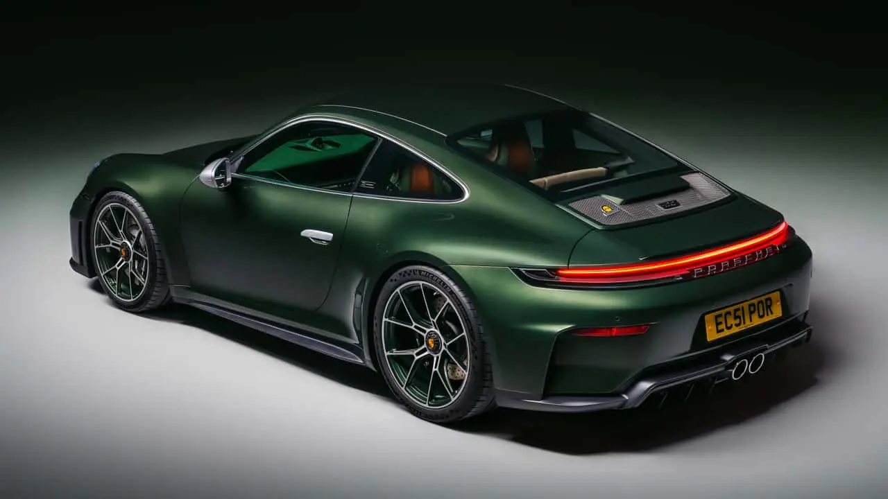 Porsche sărbătorește 75 de ani în UK cu 51 exemplare de 911 GT3