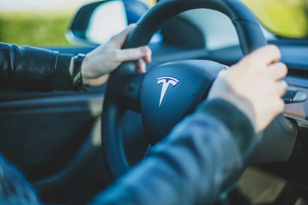 Tesla desenează o rachetă pe harta Robotaxi din Houston
