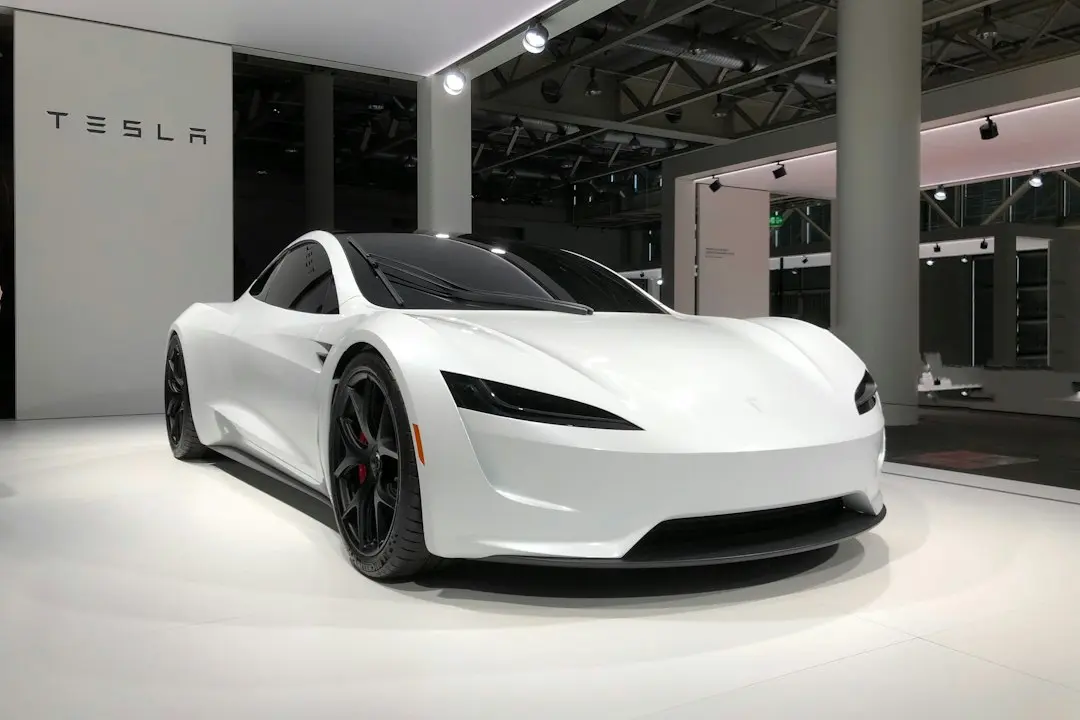 Tesla Semi ia foc pe I-880, închide autostrada 10 ore